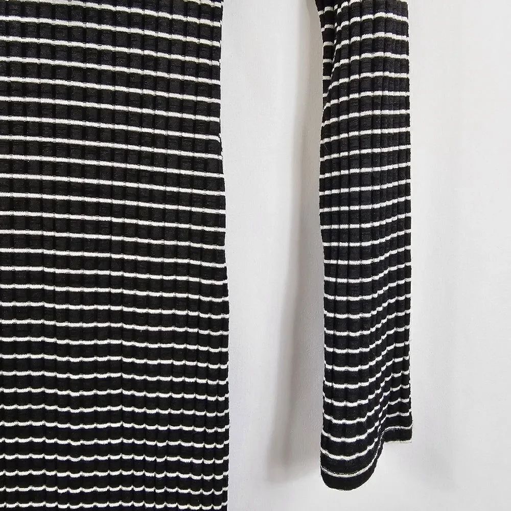 NWT LNA Long Sleeve Turtleneck Midi Dress in Black and White - Size S - Picture 5 of 8